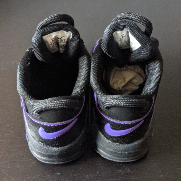 Black & Action Grape-White Nike Air More Uptempo (TD) - Picture 3 of 5